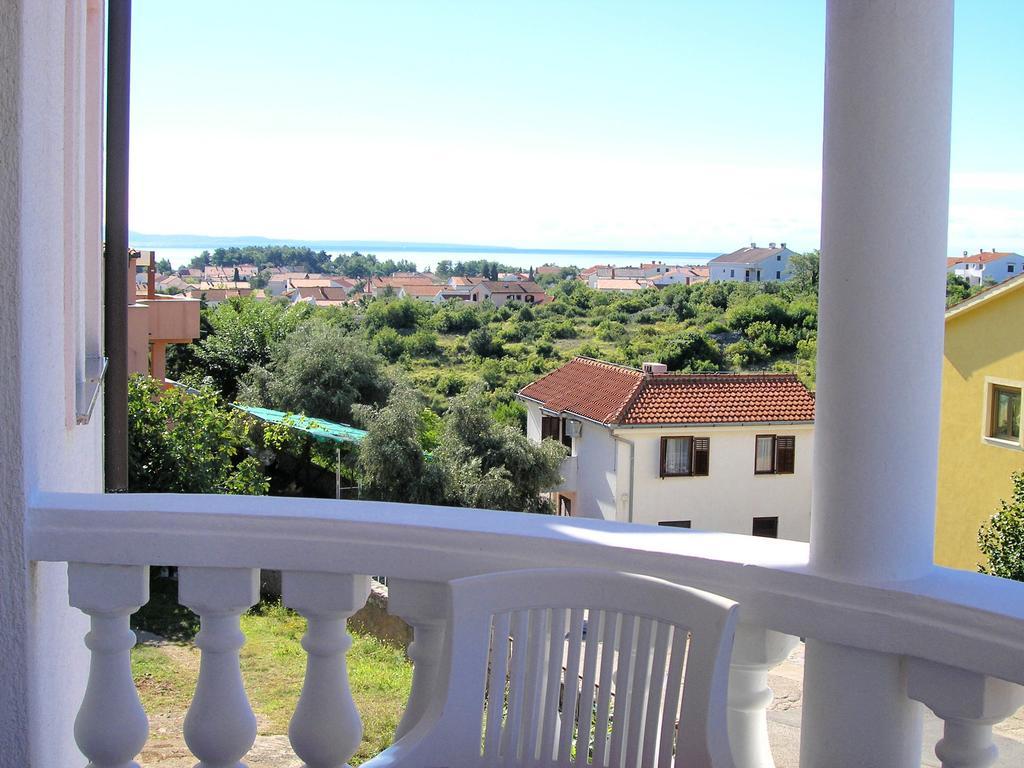 Apartments Kristina Đảo Krk Ngoại thất bức ảnh